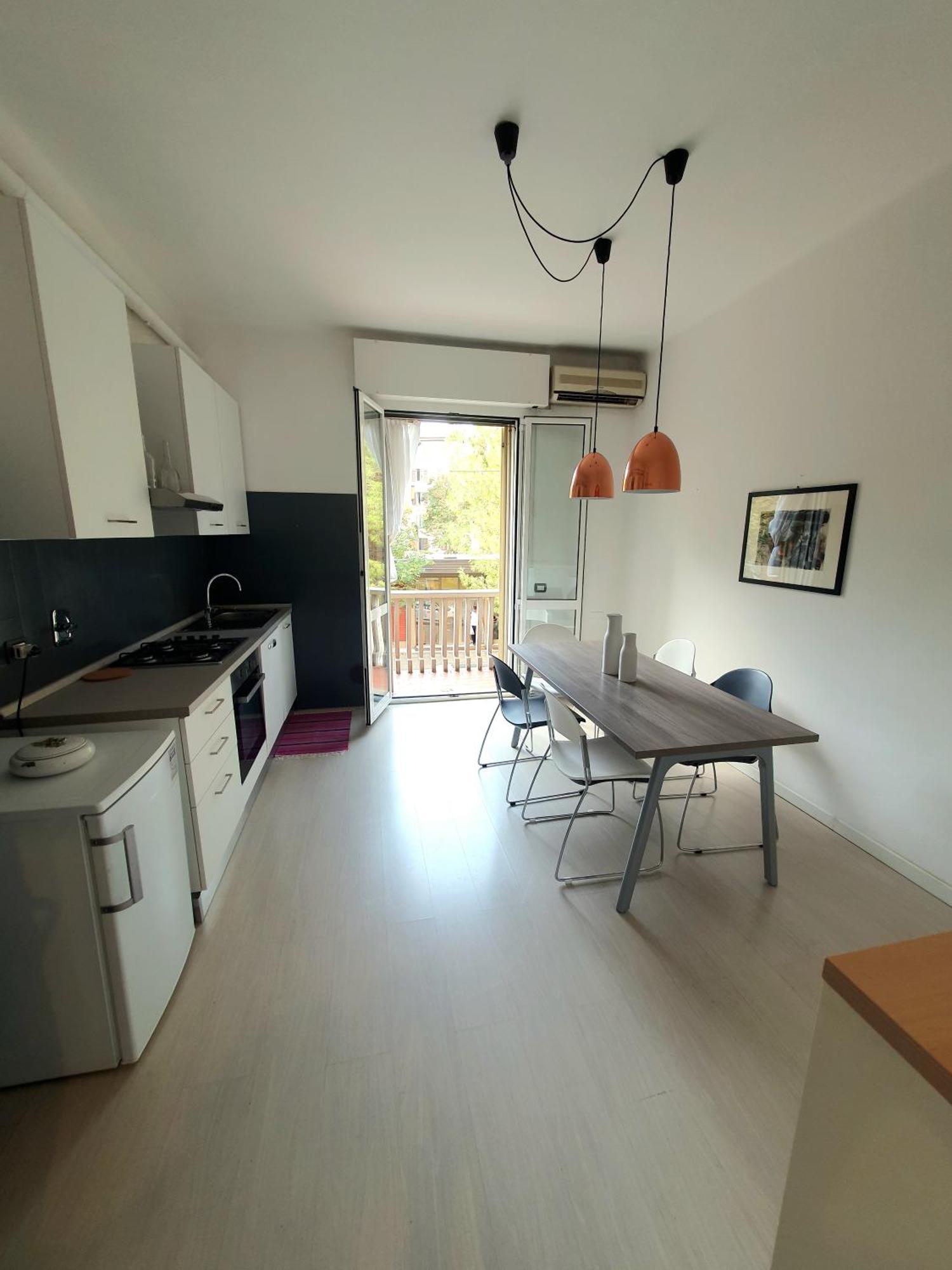 Spacious Three-Room Apartment In Saragozza Болонья Екстер'єр фото